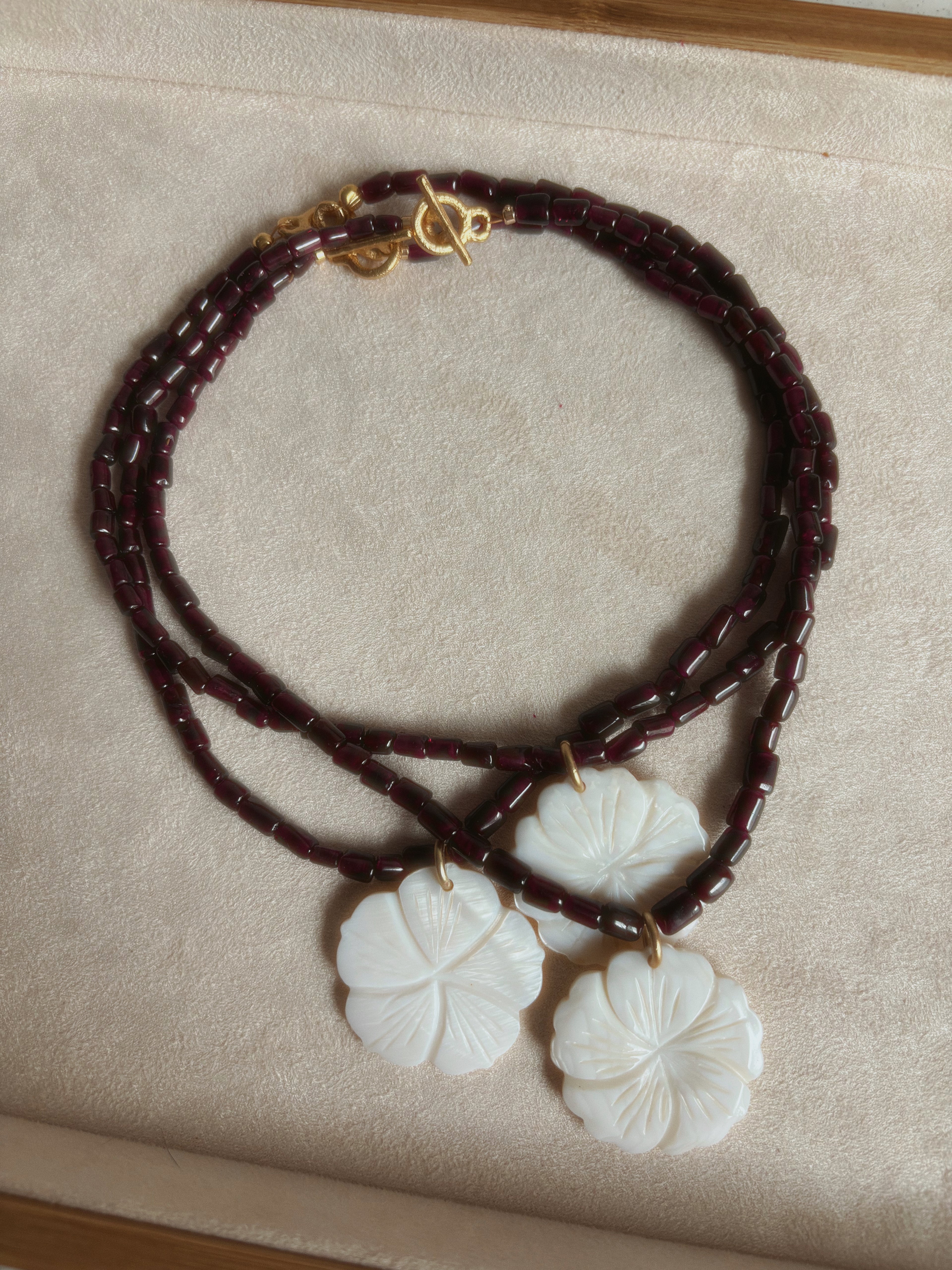 Bloom pendant